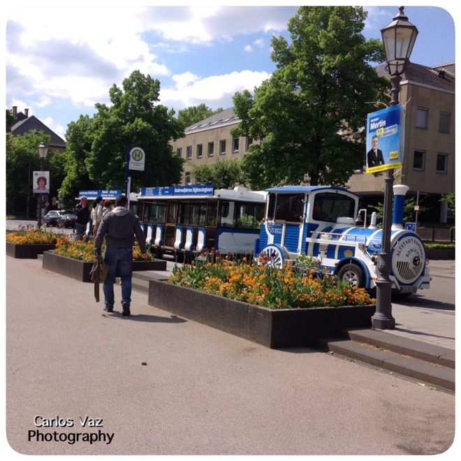 Esse trenzinho ajuda a conhecer AltesStadt,  cidade antiga, e custa apenas 5€ por 30 minutos de passeio
